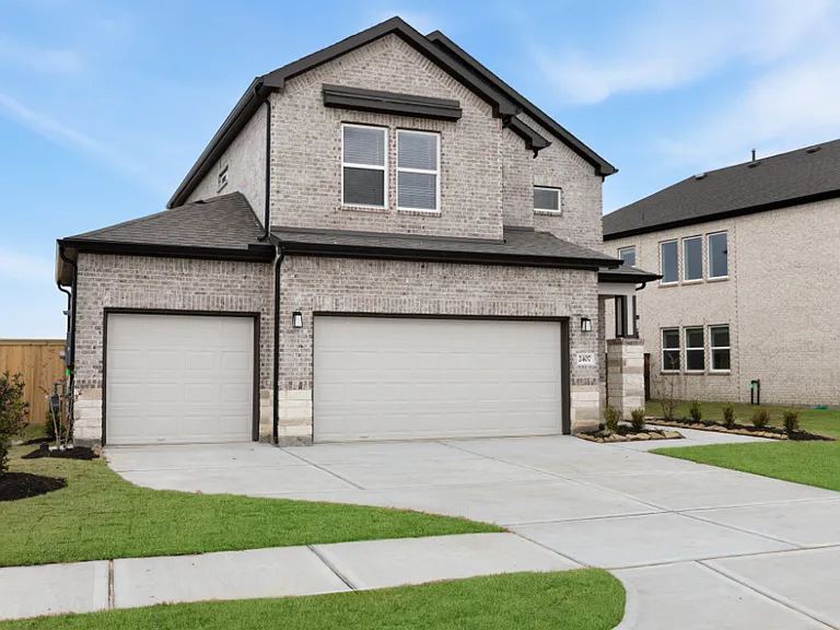 Single family at 2407 Outpost Canyon Dr, Iowa Colony, Texas, 4 bed, 3.5 bath