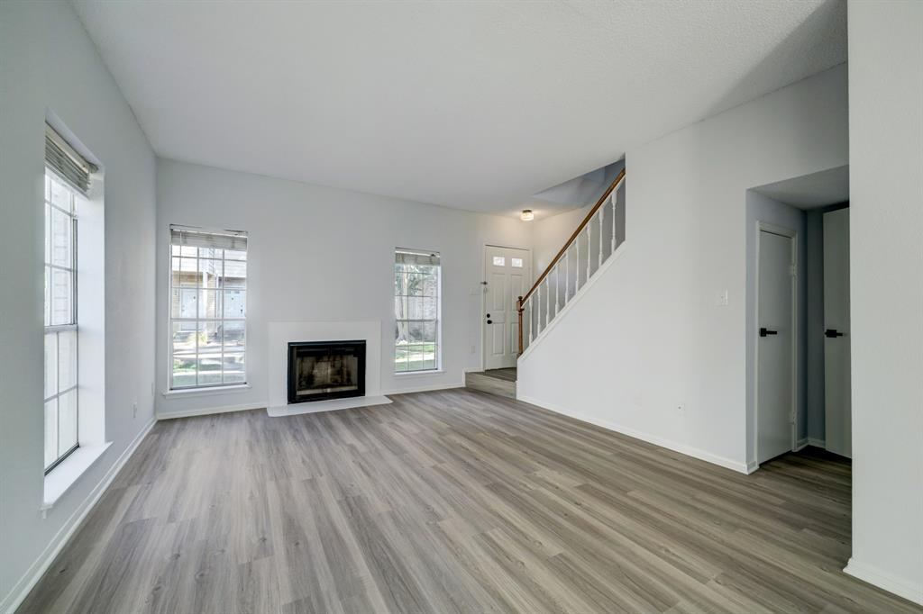 Townhome at 7575 Cambridge St, Houston, photograph 3